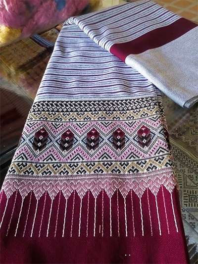 ผ้าซิ่นตีนจกแม่แจ่ม 1